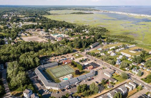 Wells Hotel | Nautical Mile Resort