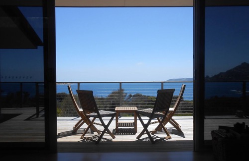 Killiecrankie House | Nautilus 2 has elegant coastal interiors and a breathtaking view.
