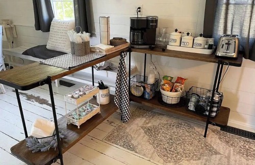 Nauvoo Cottage | Nauvoo with a country view. Visit us here on the farm for a perfect unique stay