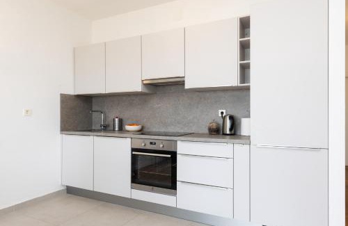 Cove Murtar Apartment | Nava-Apartment with beutiful view and garage space