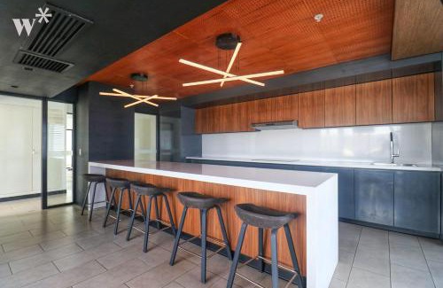 San Isidro Centro Financiero Apartment | Navarrete by Wynwood House