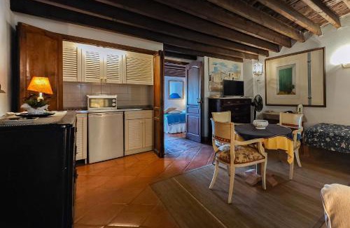 Ibiza City Centre Apartment | Navila Pasillo Superior