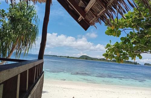 Raja Ampat House | Naviza Homestay