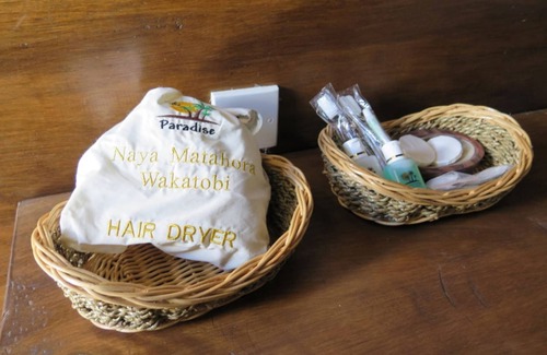 Wangi-Wangi Bed & Breakfast | Naya Matahora Island Resort