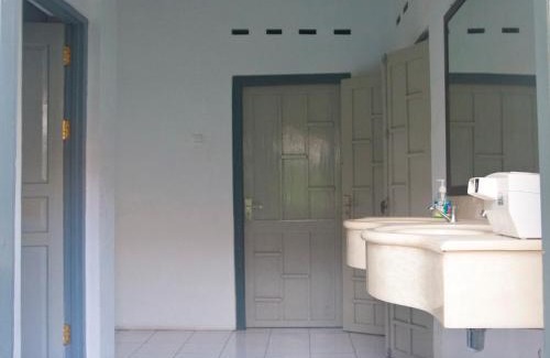 Central Yogyakarta House | Ndalem Mantrigawen