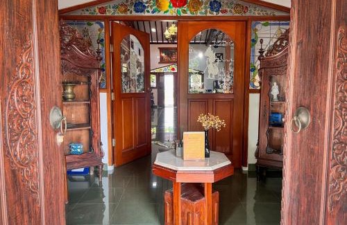 Solo City Centre Bed & Breakfast | Ndalem Srigading Villa Solo