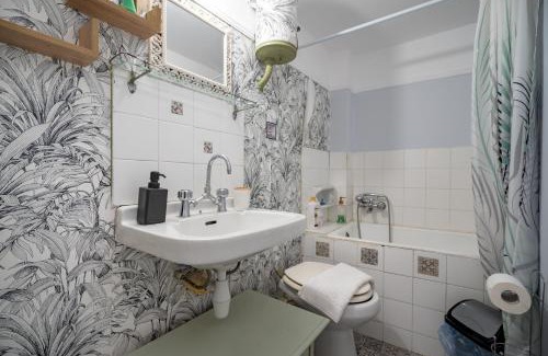 Filadelfeia-Chalkidona Apartment | Nea Filadelfia Studio for 2 by ΜΡS