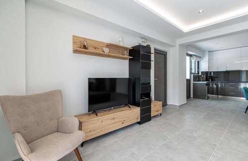 Vatolakkos Apartment | Neaira Ground Floor Apartment With Private Pool