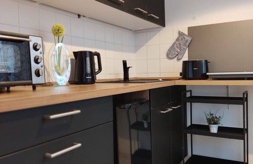 Schoenefeld Apartment | Near Airport BER/Adlershof Maisonette Schönefeld for 5 persons/3 beds