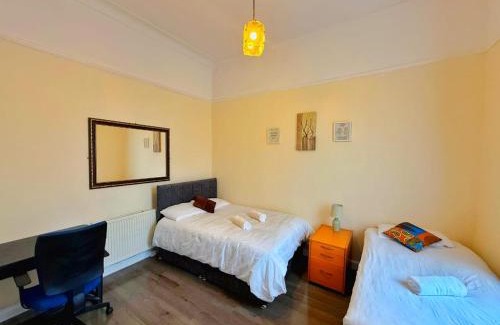 Birkenhead House | Near City-Birkenhead rooms