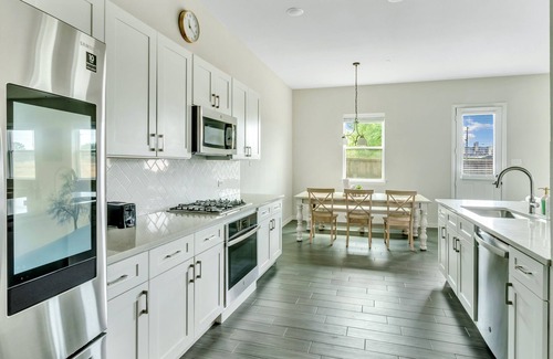 Irving House | Near DFW Airport, Exec Home w/Office+Balcony+Yard