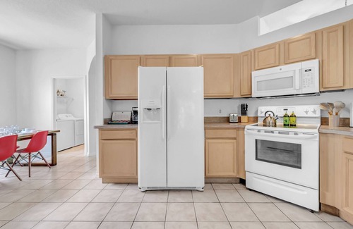 Calabay Parc House | Near Disney & USF - 4BD w/Heated Pool, BBQ & Games