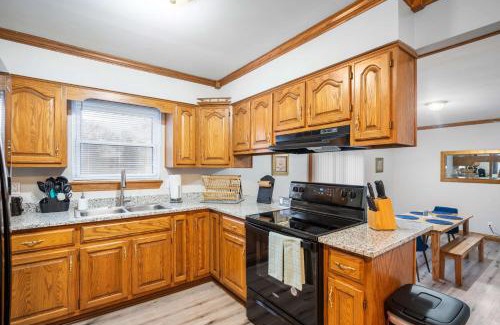 Acton House | Near Downtown Modern Interior - Chapel Hill Charm