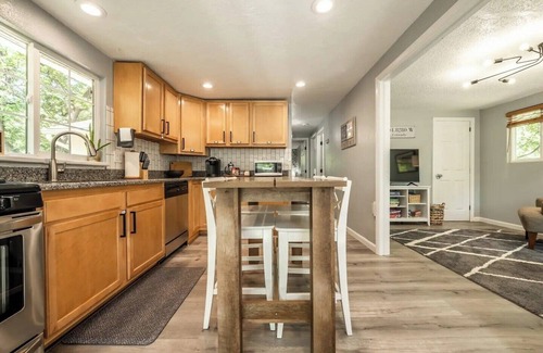 Old North End House | »Near Dwntwn + CC« King Beds┃Trail Access┃Firepit