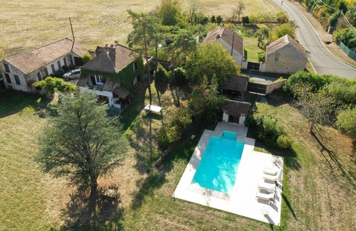Hericy House | Near Fontainebleau - Charming house with heated pool and park