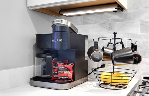 Eighth Avenue House | Near Gulch 12 South Book Luxury Now