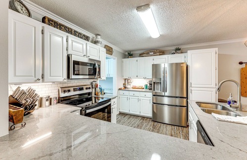 Russellville House | Near Lake Dardanelle: Updated Home w/Large Yard!