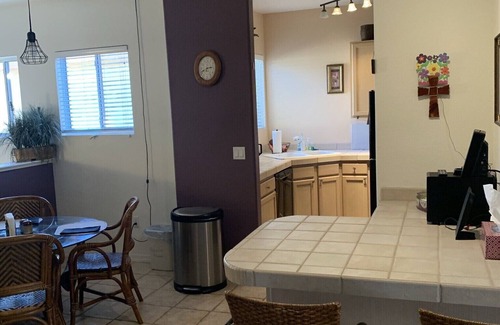 Superstition Springs Condo | Near lots of restaurants ,shopping and on superstition springs golf couse