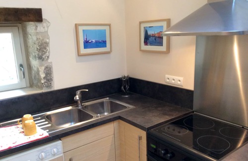 Bouniagues Cottage | Near Monbazillac charming gîte 3ha park heated swimming pool barn