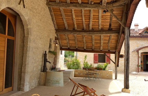 Bouniagues Cottage | Near Monbazillac charming gîte 3ha park heated swimming pool barn