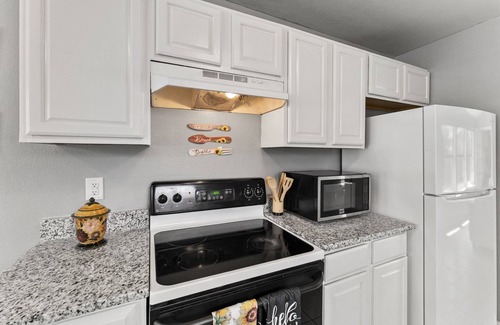 Wetmore House | Near Randolph AFB Relaxing Home Workers Welcome