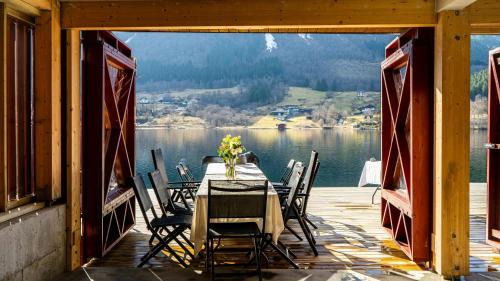 Sykkylven House | Near-Sea Boat House With Panoramic Views