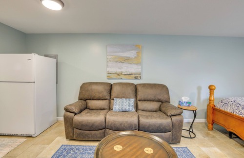 Steinhatchee Apartment | Near Steinhatchee River: Studio w/Screened Porch!