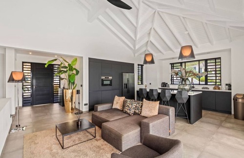 Sint Michiel House | Near the Coast Lux 5BR Villa w/4.5 Baths & Private Pool - The Cove by Bocobay