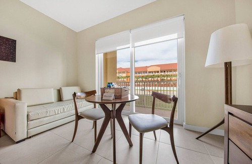 South Padre Island Hotel | Near the beach access +Free Parking and