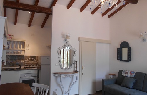 Naregno Apartment | Near the bellisima Straccoligno beach cared apartment.