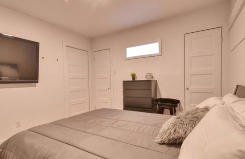 Mercier-Hochelaga-Maisonneuve Apartment | Near the MTL Olympic Stadium, bright 3 1/2 apt