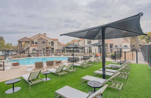 North Scottsdale Apartment | Near TPC | Pool, HotTub, Pickleball, Parking, W/D