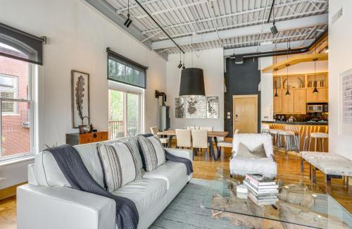 Eagle House | Near Trail Dtwn Eagle Ranch Condo with Balcony