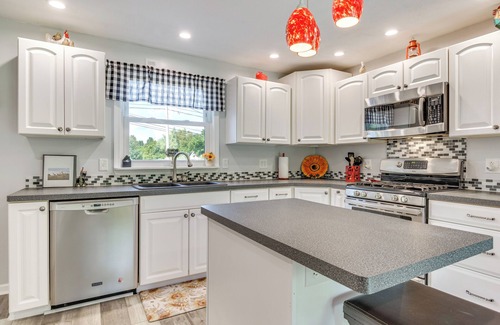 Fishers House | Near Trails + Wineries: Victor Getaway w/Fire Pit