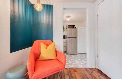 Tech Terrace House | ◈ Near TTU ◈ MID-MOD STUDIO ◈1 BD/1 Bath ◈