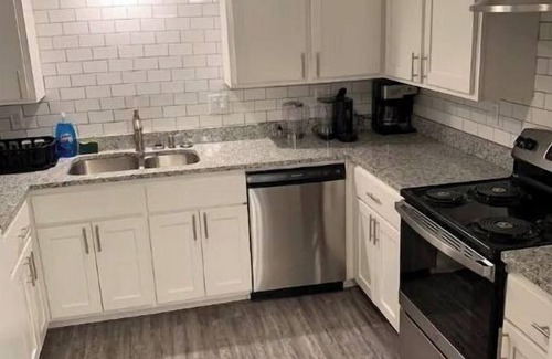 College Station Apartment | NEAR TX A&M, HWY 6 , NO CLEANING FEE ,ENTIRE PLaCE