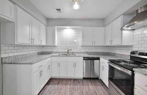 College Station Apartment | NEAR TX A&M, HWY 6 , NO CLEANING FEE ,ENTIRE PLaCE