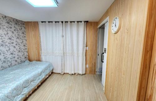 Goyang Apartment | Near World cup stadium New, full optioned, huge house