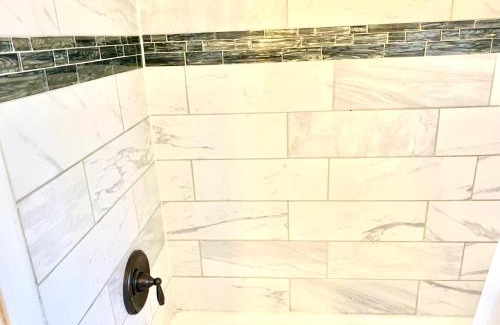 Midtown Apartment | Near XAi Data Center-Project Pyramid-Medical District-Valero-Kellog