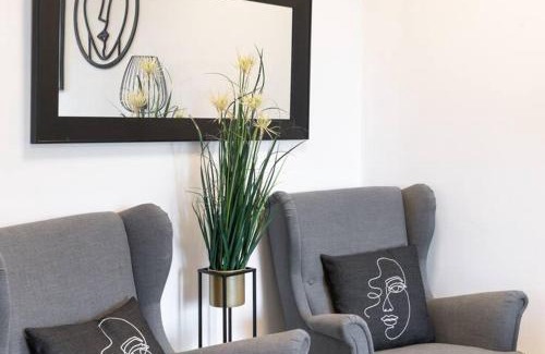 Rishon LeTsiyon Apartment | Neat 4BR Apt. With Parking/High Floor/Elevator/AC