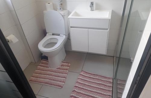 Greater Johannesburg Metropolitan Area Apartment | Neat Appartment, Fourways