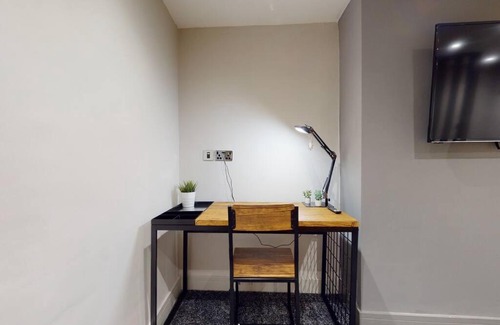 Pontypridd House | Neat Retreat Graig Pontypridd