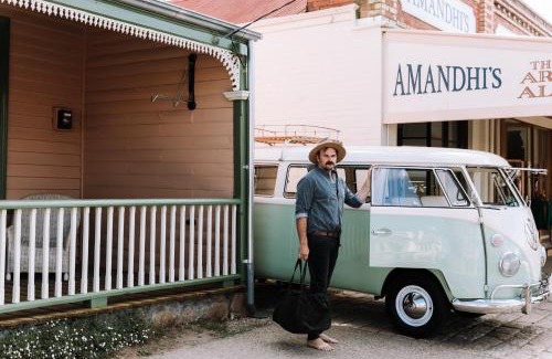 Beechworth House | Ned Kelly’s Marlo Cottage - in the best Beechworth location