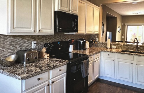 Chandler House | Needing a long term stay, this townhouse is the place you need!