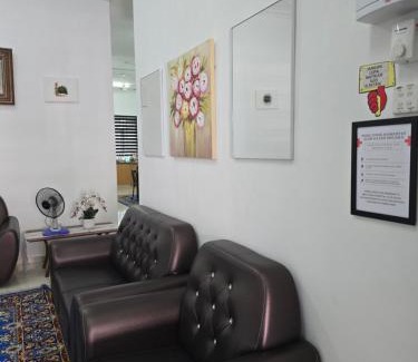 Alor Gajah House | NEEK TOMS HOMESTAY MELAKA Near UITM Lendu - MRSM ALOR GAJAH- ENTER EXIT VIA LEBUH AMJ- SELF CHECK-IN