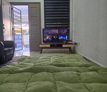 Alor Gajah House | NEEK TOMS HOMESTAY MELAKA Near UITM Lendu - MRSM ALOR GAJAH- ENTER EXIT VIA LEBUH AMJ- SELF CHECK-IN