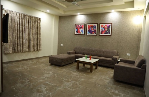 Rajkot Hotel | Neel's City Resort