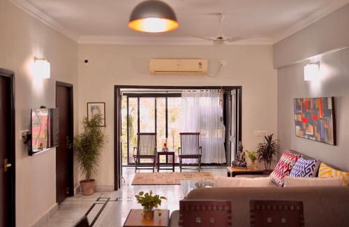 Taltala Bed & Breakfast | Neelam Homestay - Blueberry Room