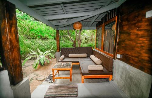 Tangalle Bed & Breakfast | Neem Jay Beach Resort
