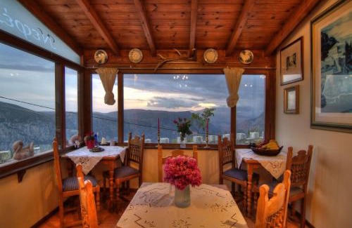 Arachova House | Nefeles